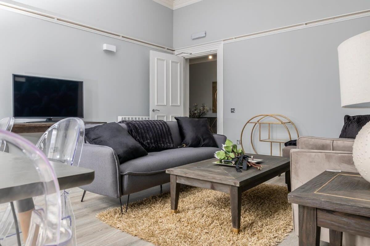 Beautiful 4 Bed Flat In Perfect Central Location Glasgow Buitenkant foto